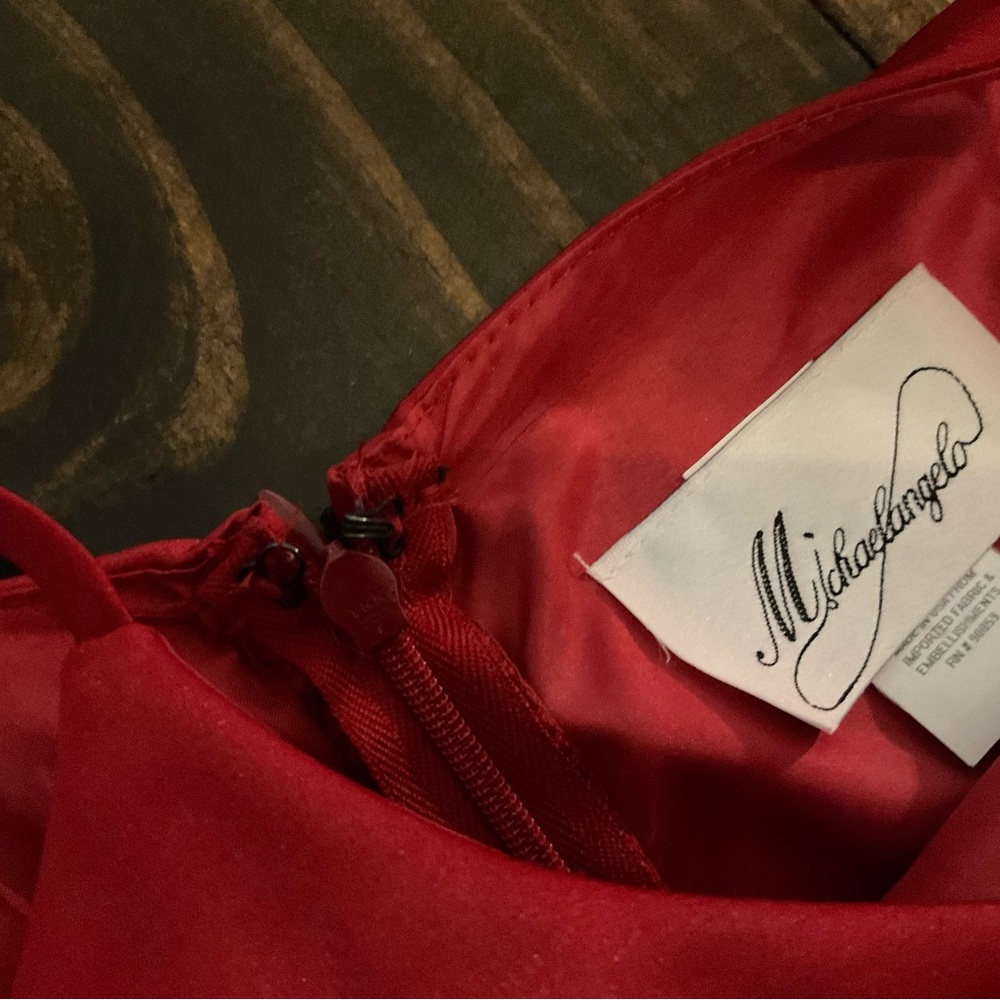 Michaelangelo Red Satin Gown - Picture 7 of 16